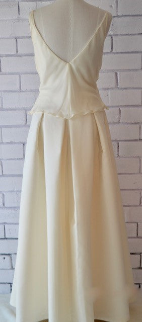 "Chloe" Bias cut V neck top